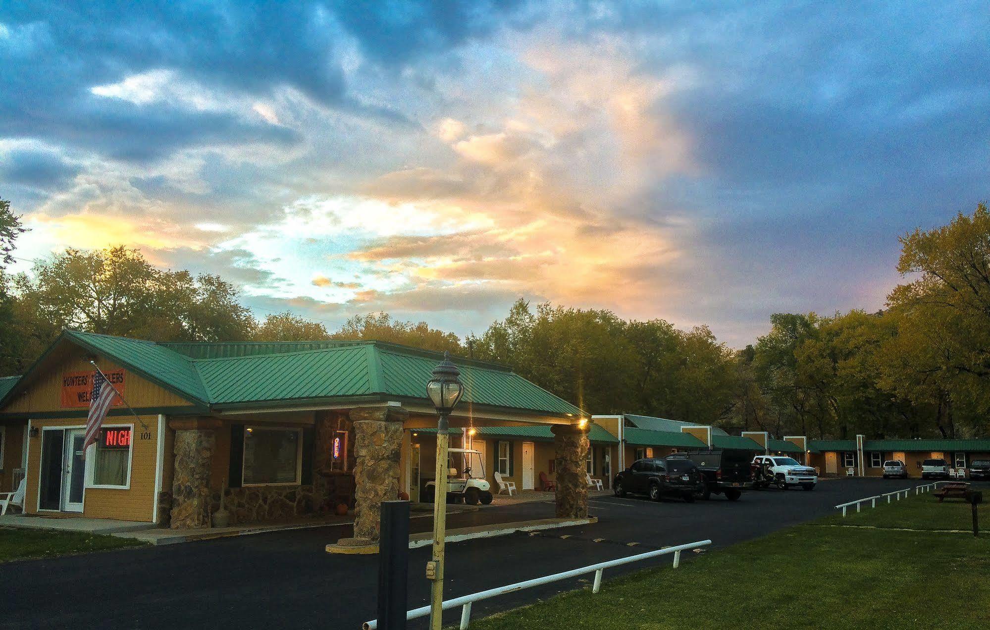 Western Star Inn Rifle Dış mekan fotoğraf